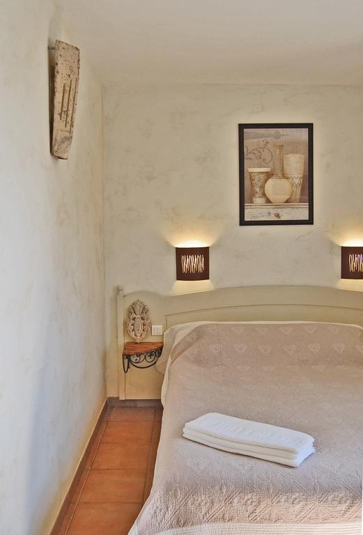 Cypres Du Paradis A Gordes Exteriör bild